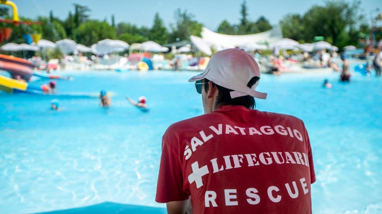 Hotel Bella Italia Peschiera del Garda Esterno foto