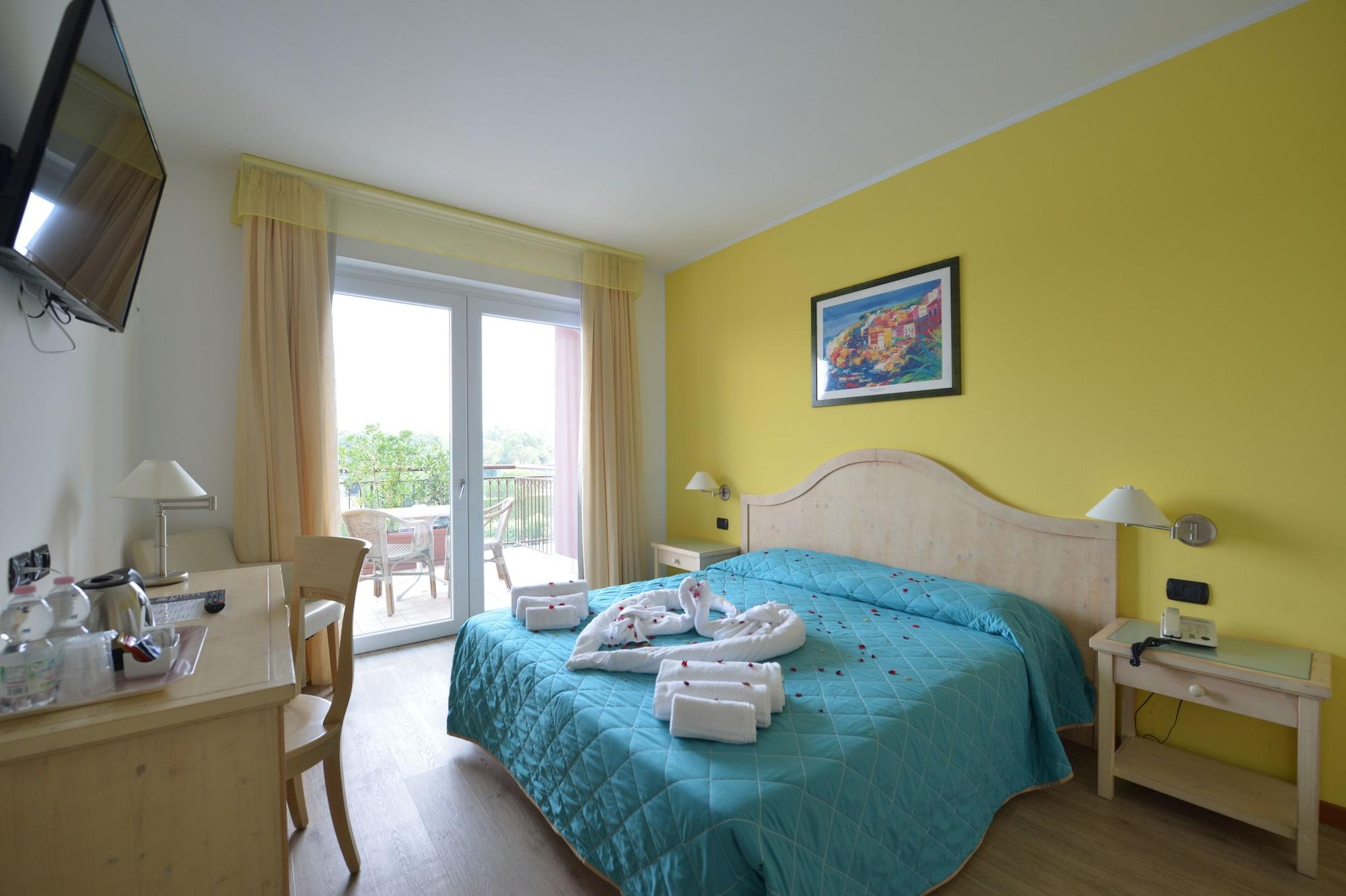 Hotel Bella Italia Peschiera del Garda Esterno foto