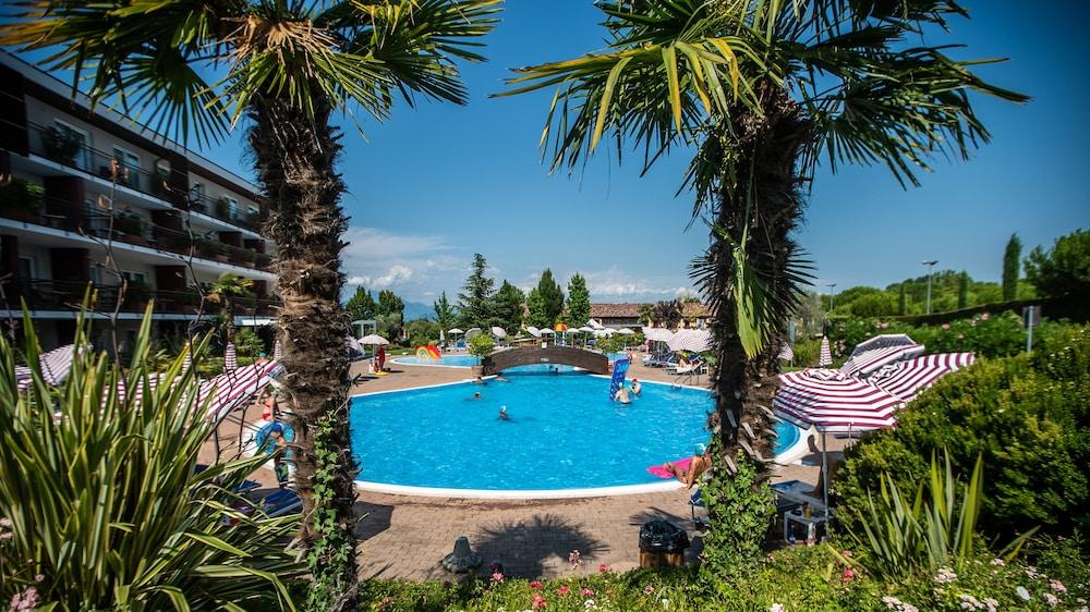 Hotel Bella Italia Peschiera del Garda Esterno foto