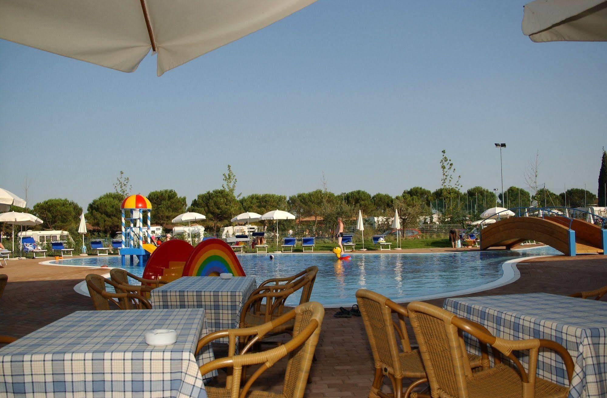 Hotel Bella Italia Peschiera del Garda Esterno foto