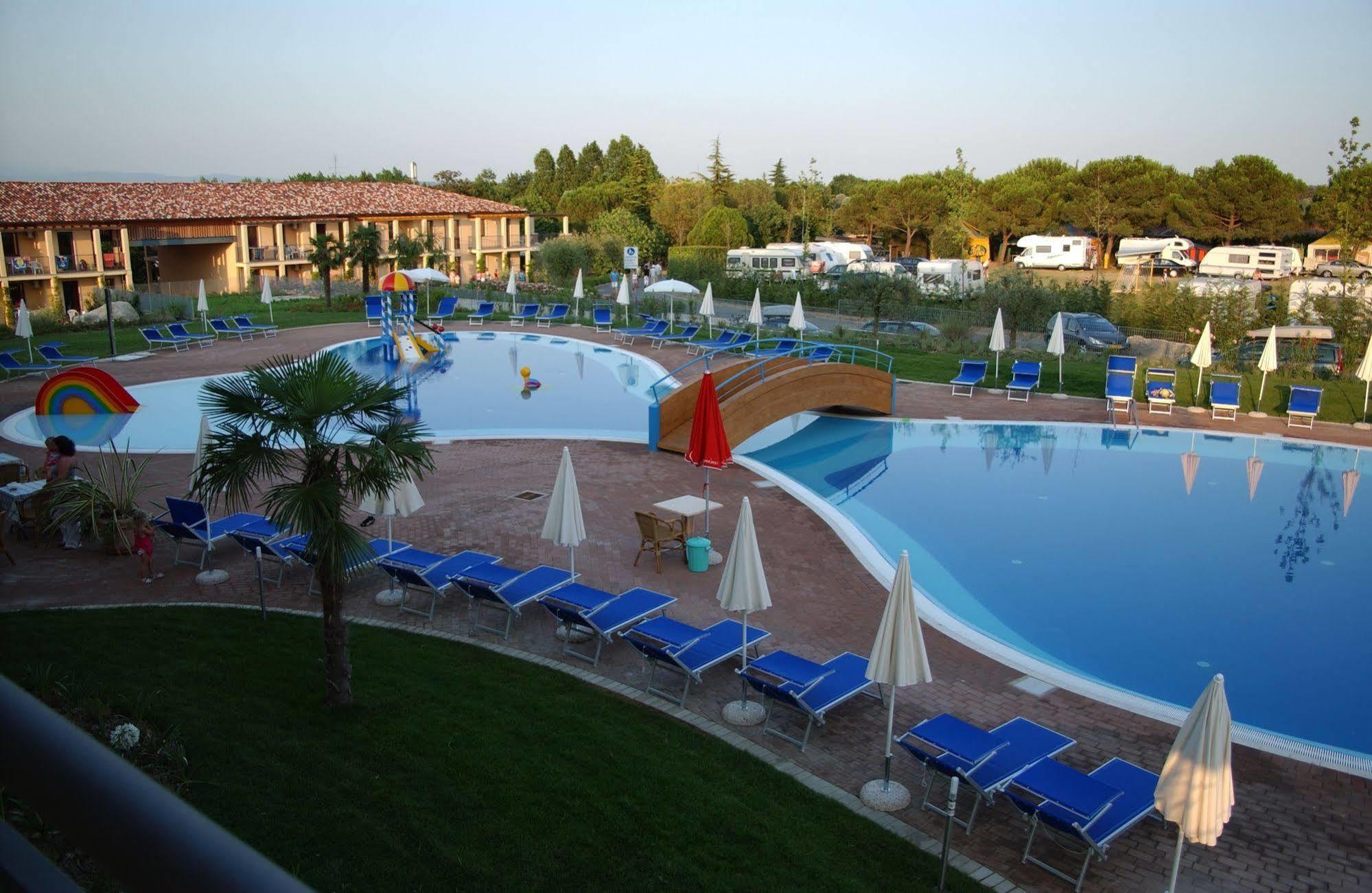 Hotel Bella Italia Peschiera del Garda Esterno foto